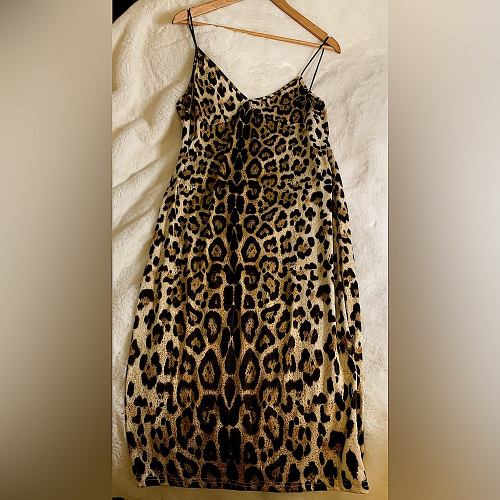 Strappy Sweetheart neckline Leopard print midi dress | SHEIN